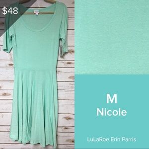 Medium LuLaRoe Nicole Dress